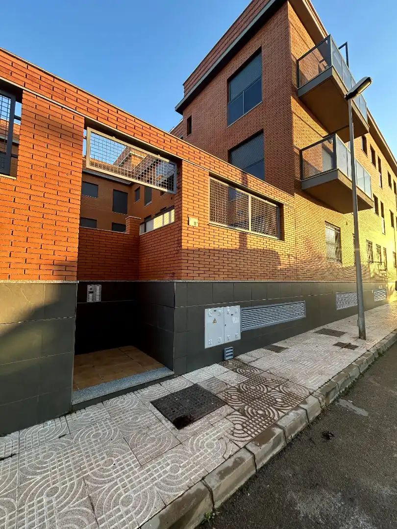 Vista exterior de Piso de alquiler en Vícar con Amueblado y Piscina comunitaria