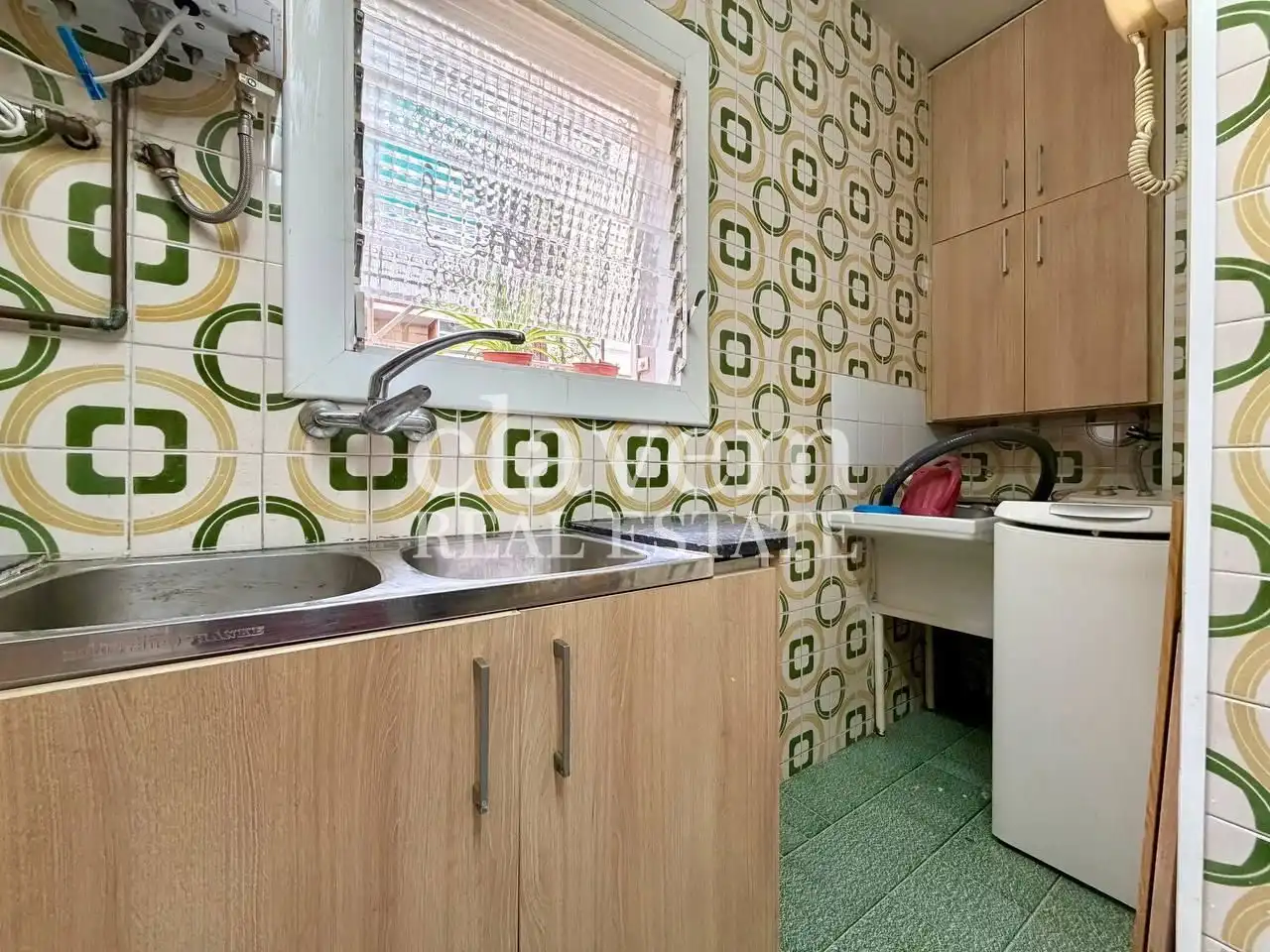Cocina de Planta baja en venta en Nou Barris