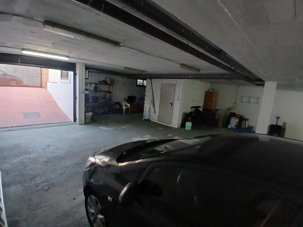 Parking de Casa o chalet en venta en Fuengirola con Aire acondicionado, Jardín privado y Terraza