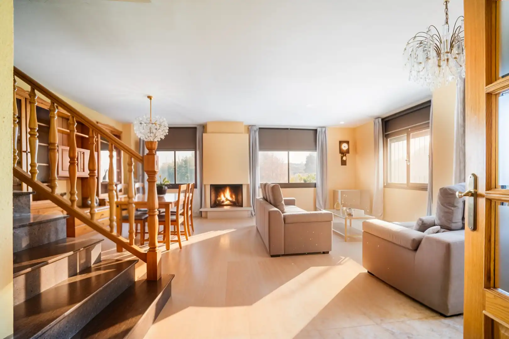 Sala de estar de Casa o chalet en venta en Santa Perpètua de Mogoda con Calefacción, Terraza y Trastero