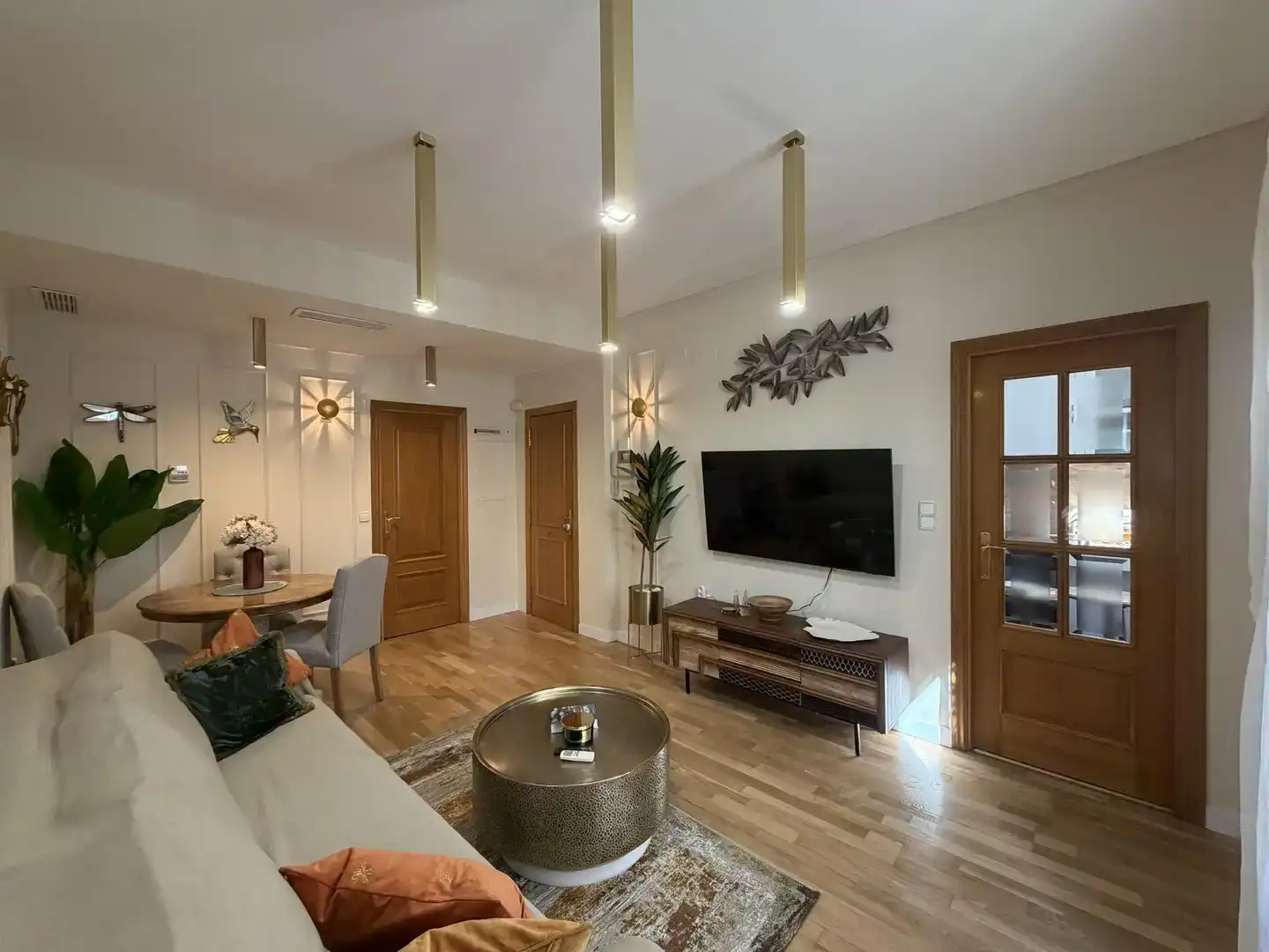Sala d'estar de Apartament de lloguer en Valencia amb Aire condicionat, Parquet i Moblat