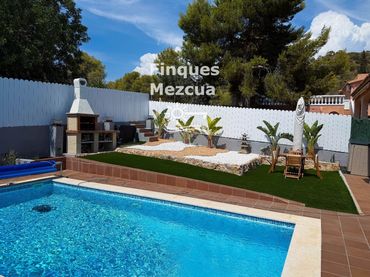 Villa con piscina in vendita a Hércules