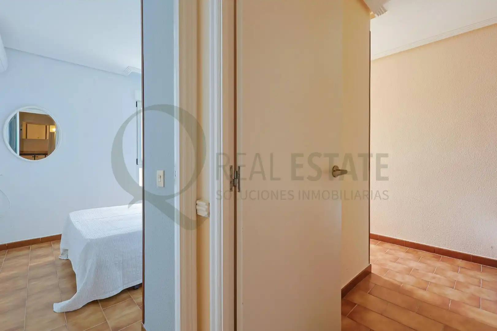 Schlafzimmer von Wohnung zum Verkauf in Alicante / Alacant mit Klimaanlage, Heizung und Privatgarten