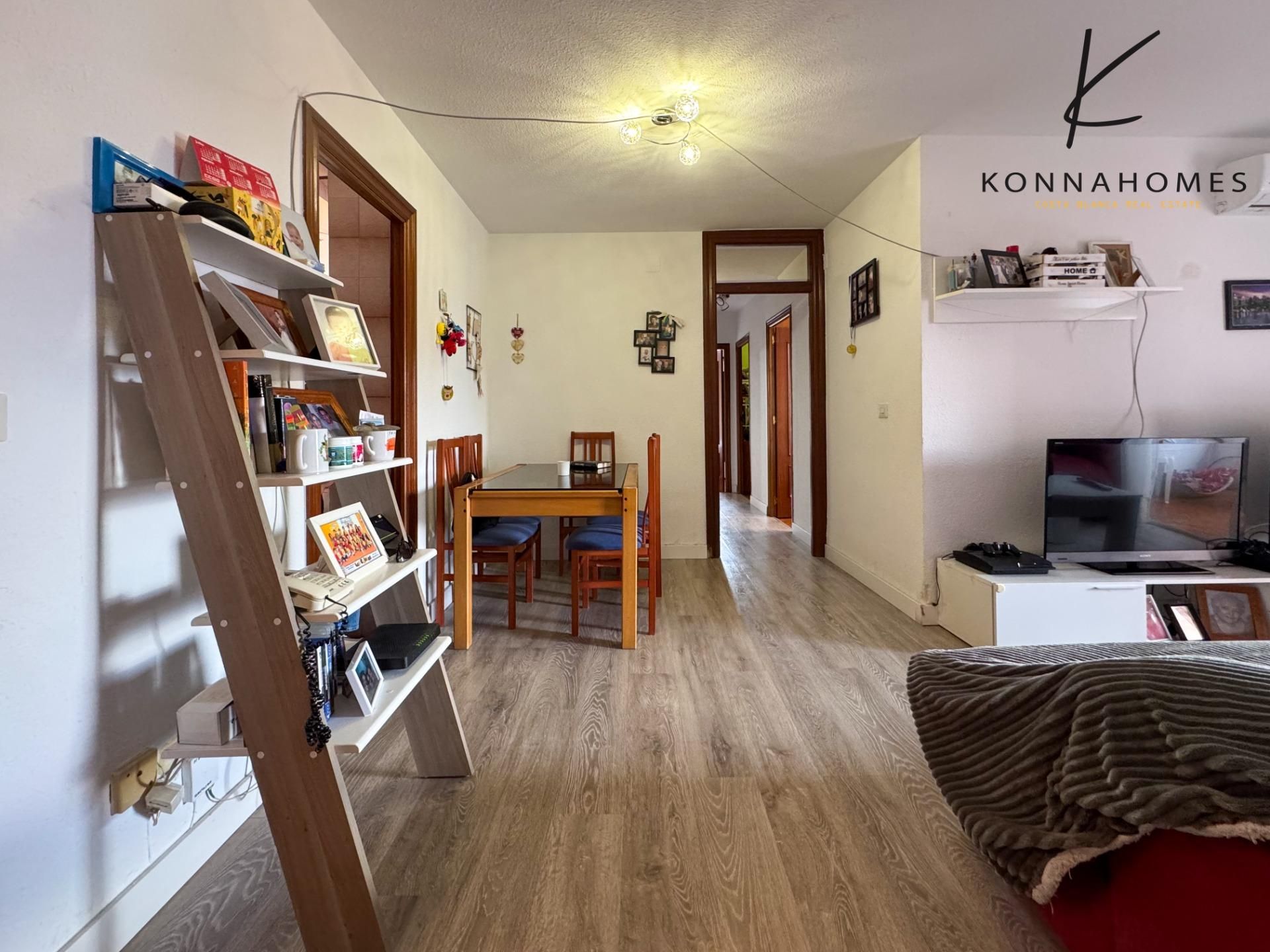 Sala d'estar de Pis en venda en Benidorm amb Aire condicionat, Calefacció i Jardí privat