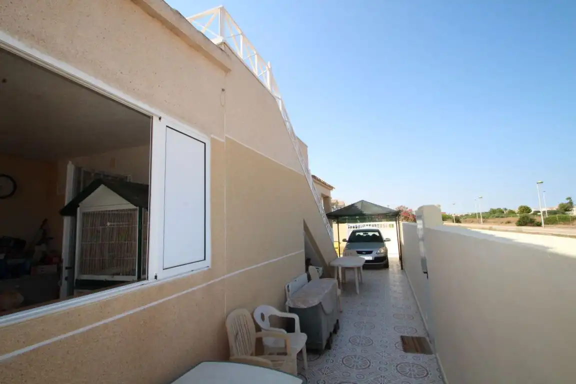 Chalet con piscina en venta en Avenida de las urracas, imagen 9