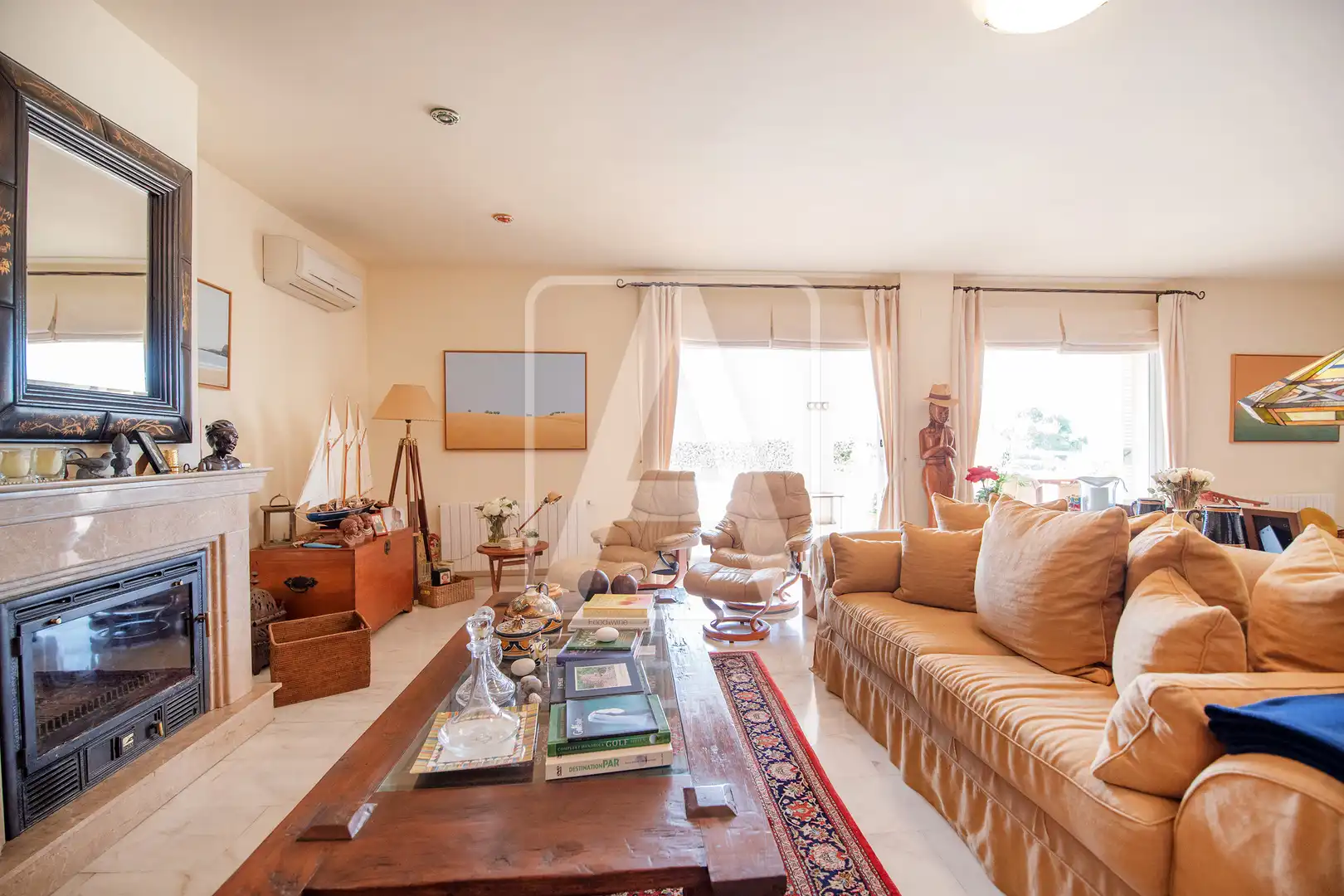 Living room of Houses for sale in Calpe / Calp  with Air Conditioner, Heating and Private garden