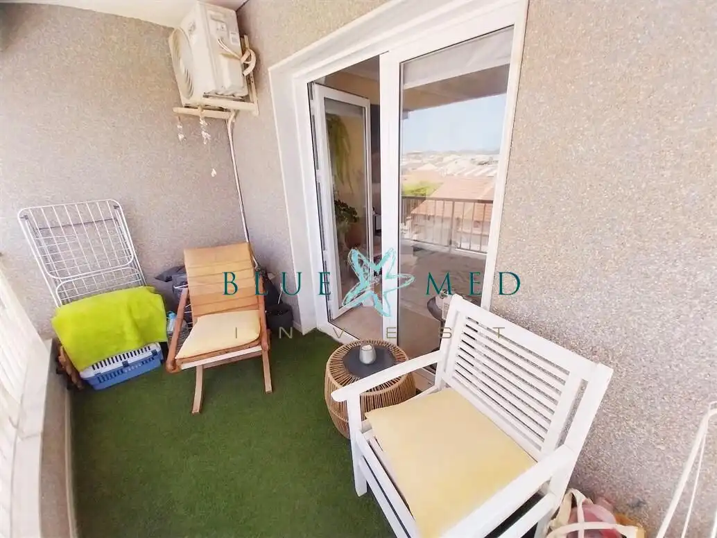 Appartement compact avec terrasse à vendre à Calle VIA AXIAL 5
