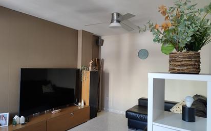 Living room of Flat for sale in Málaga Capital  with Storage room, Oven and Washing machine