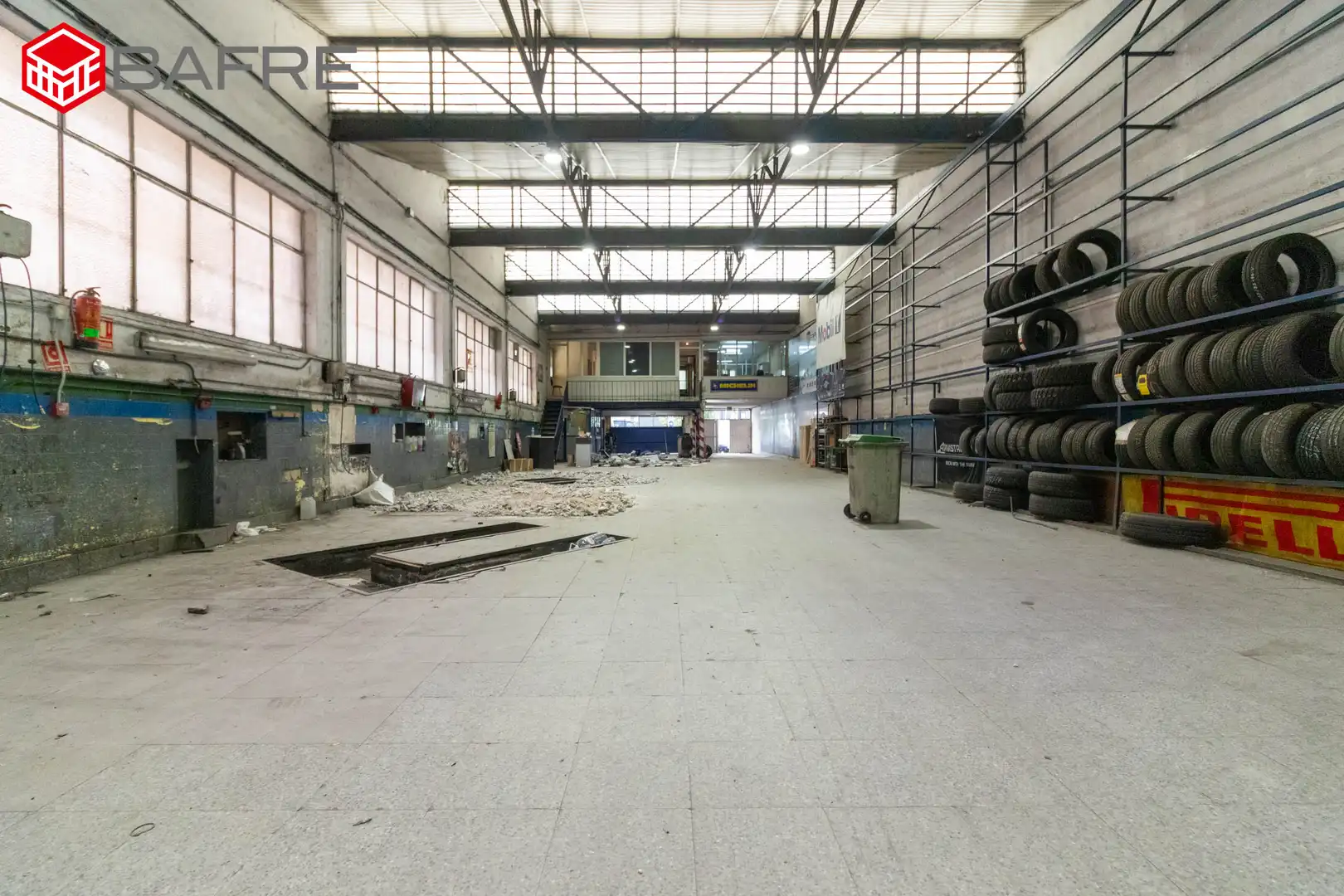 Geschaftsraum zur Miete in Av. Leopoldo Calvo-Sotelo Bustelo, Estación