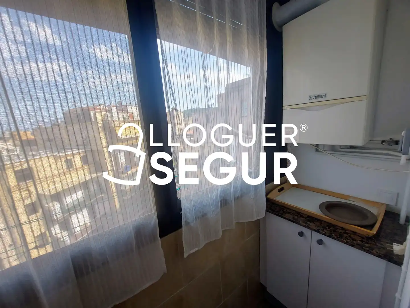 Balcony of Flat for rent in Barcelona  with Air Conditioner, Heating and Furnished