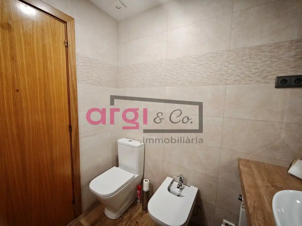 Baño de Ático en venta en Viladecans con Terraza y Balcón