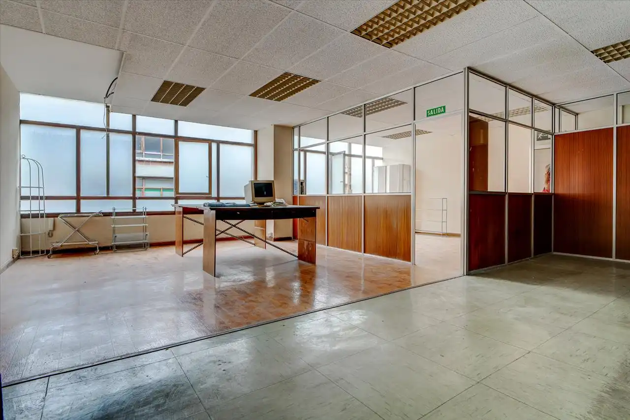 Industrial buildings for sale in Bilbao 