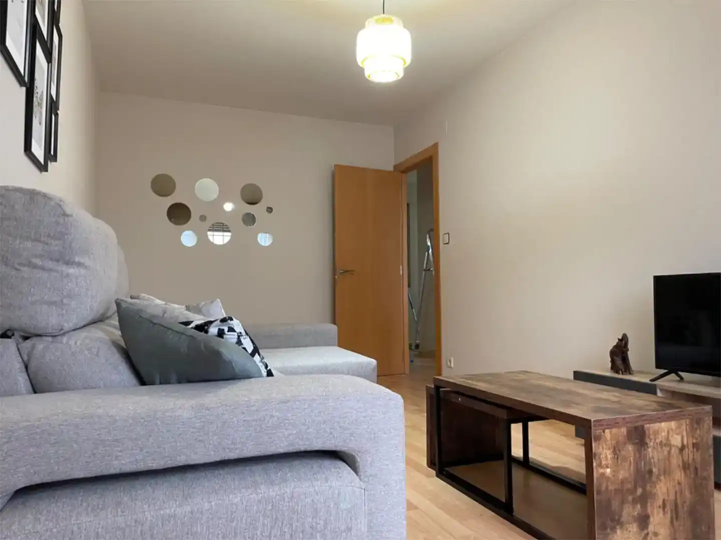 Wohnzimmer von Wohnung zur Miete in Cedeira mit Privatgarten, Parkett und Möbliert