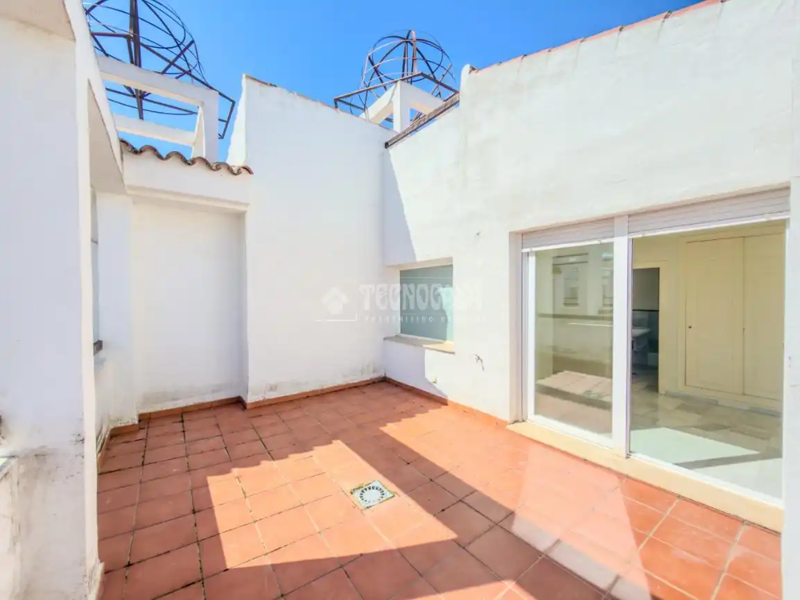 Terrasse von Einfamilien-Reihenhaus zum Verkauf in Rota mit Klimaanlage, Terrasse und Abstellraum