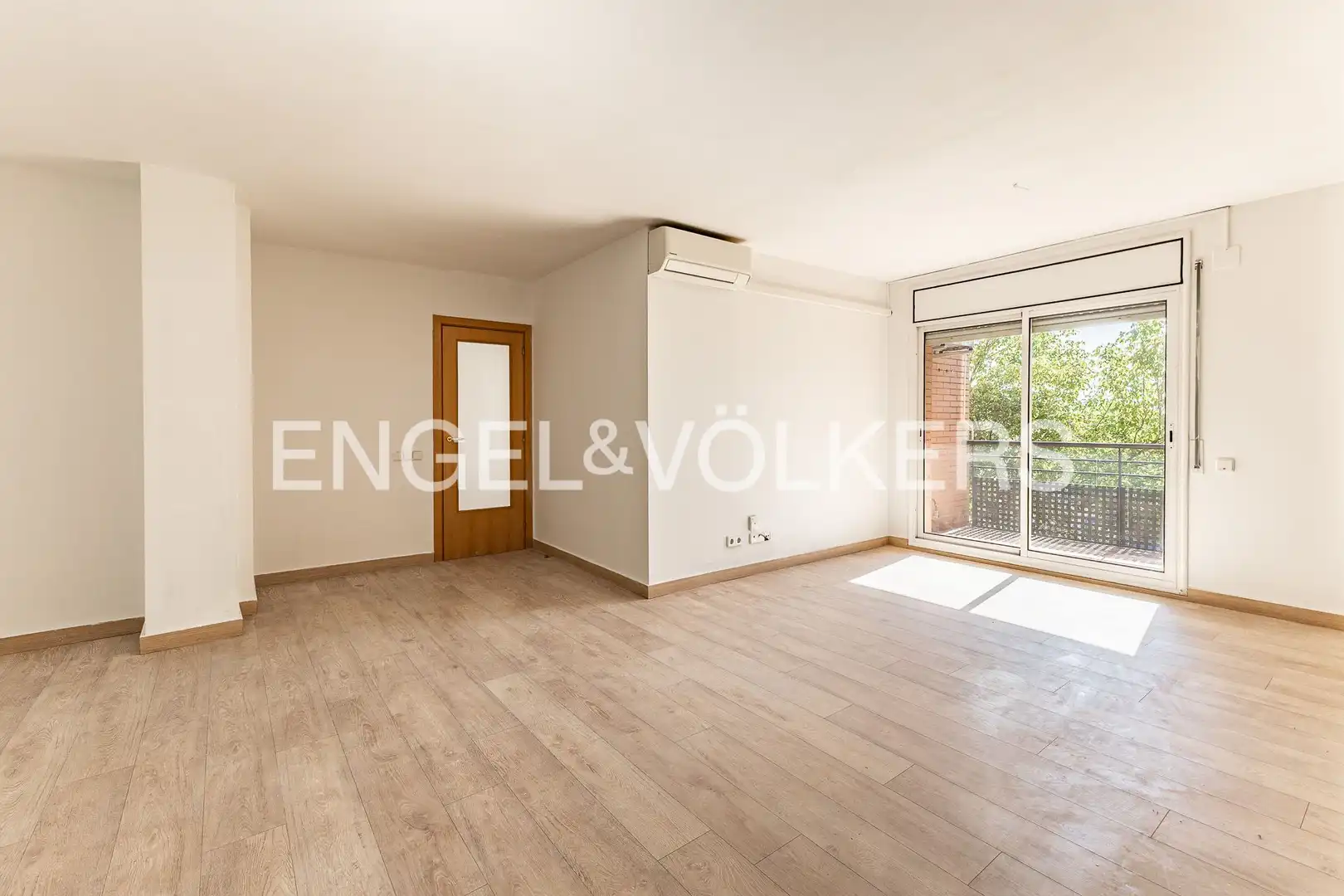 Sala de estar de Piso en venta en Vic con Aire acondicionado, Calefacción y Parquet