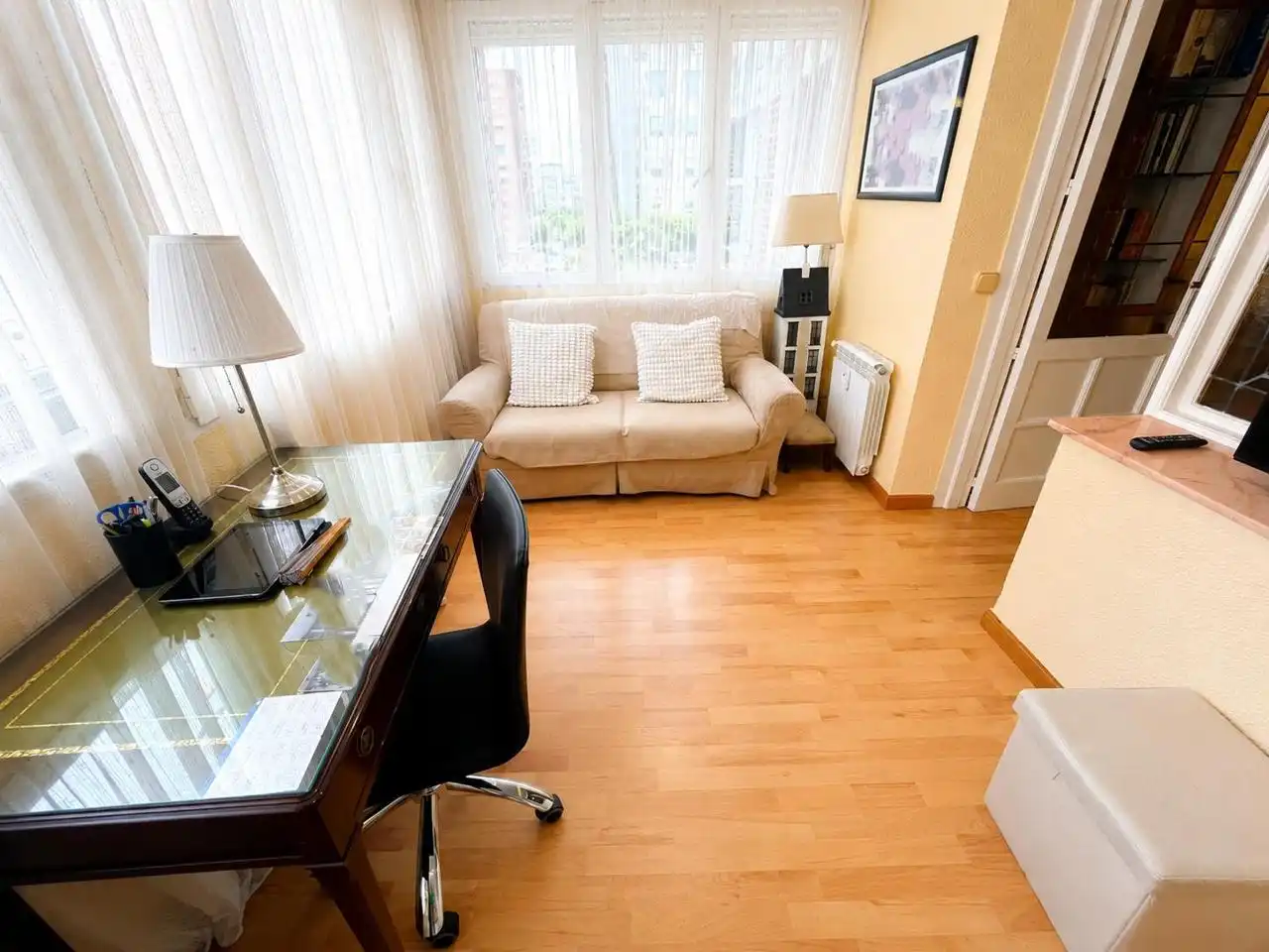 Sala de estar de Piso en venta en Madrid con Calefacción, Jardín privado y Parquet