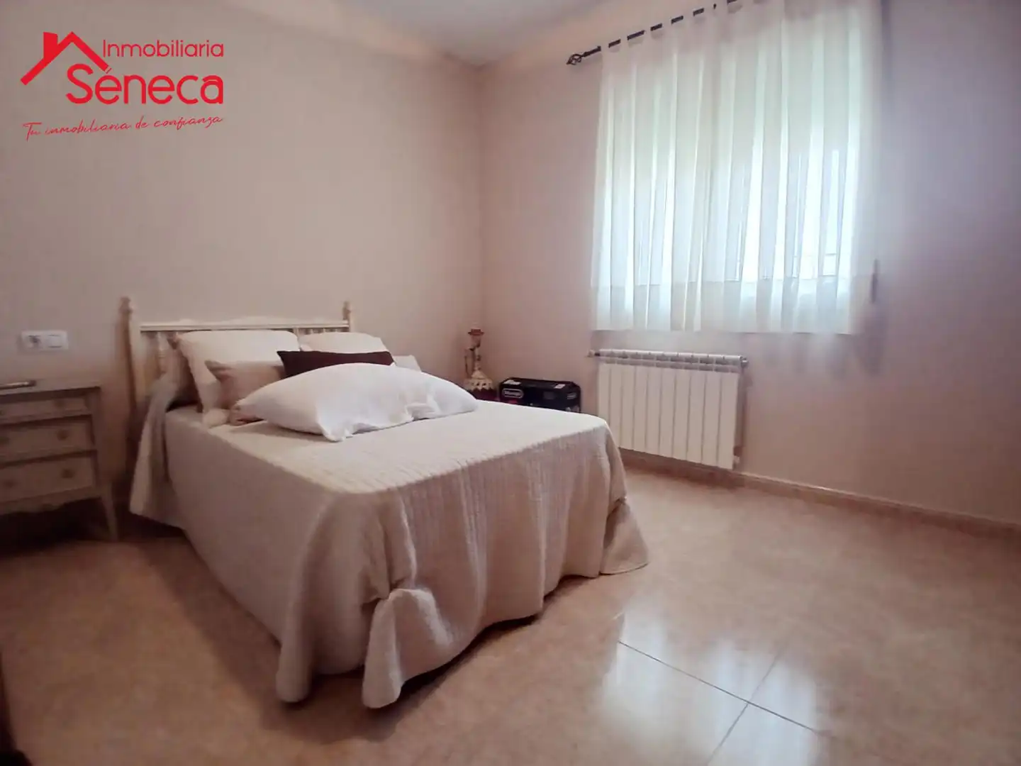 Bedroom of Houses for sale in Córdoba  with Air Conditioner, Heating and Swimming Pool