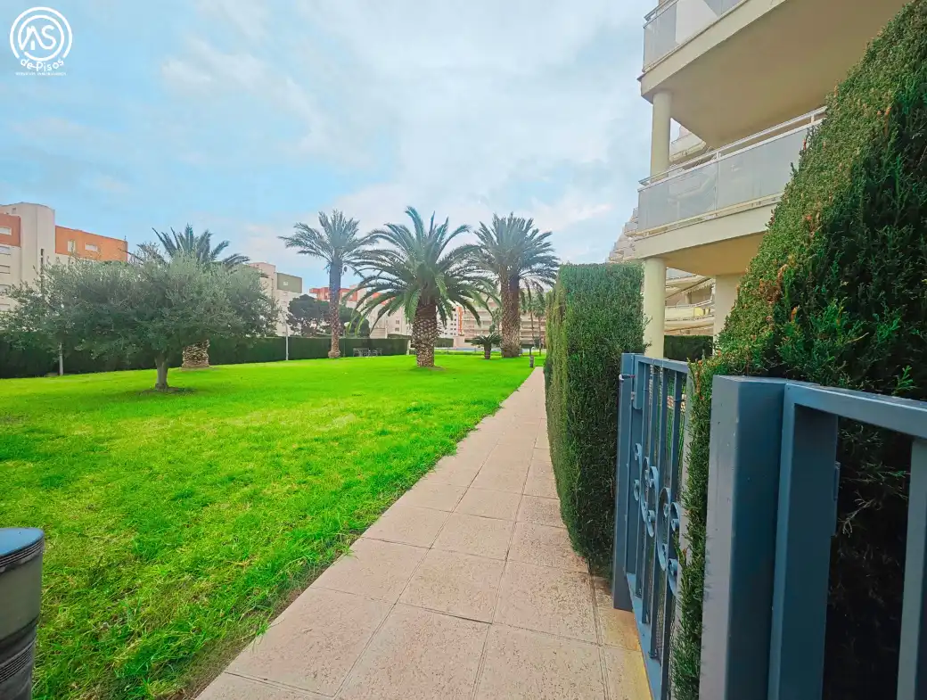 Jardín de Apartamento de alquiler en Mont-roig del Camp con Aire acondicionado, Calefacción y Jardín privado