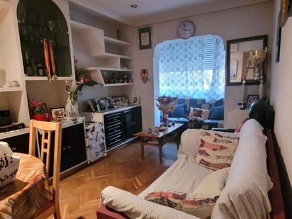 Living room of Flat for sale in  Madrid Capital  with Air Conditioner, Heating and Terrace