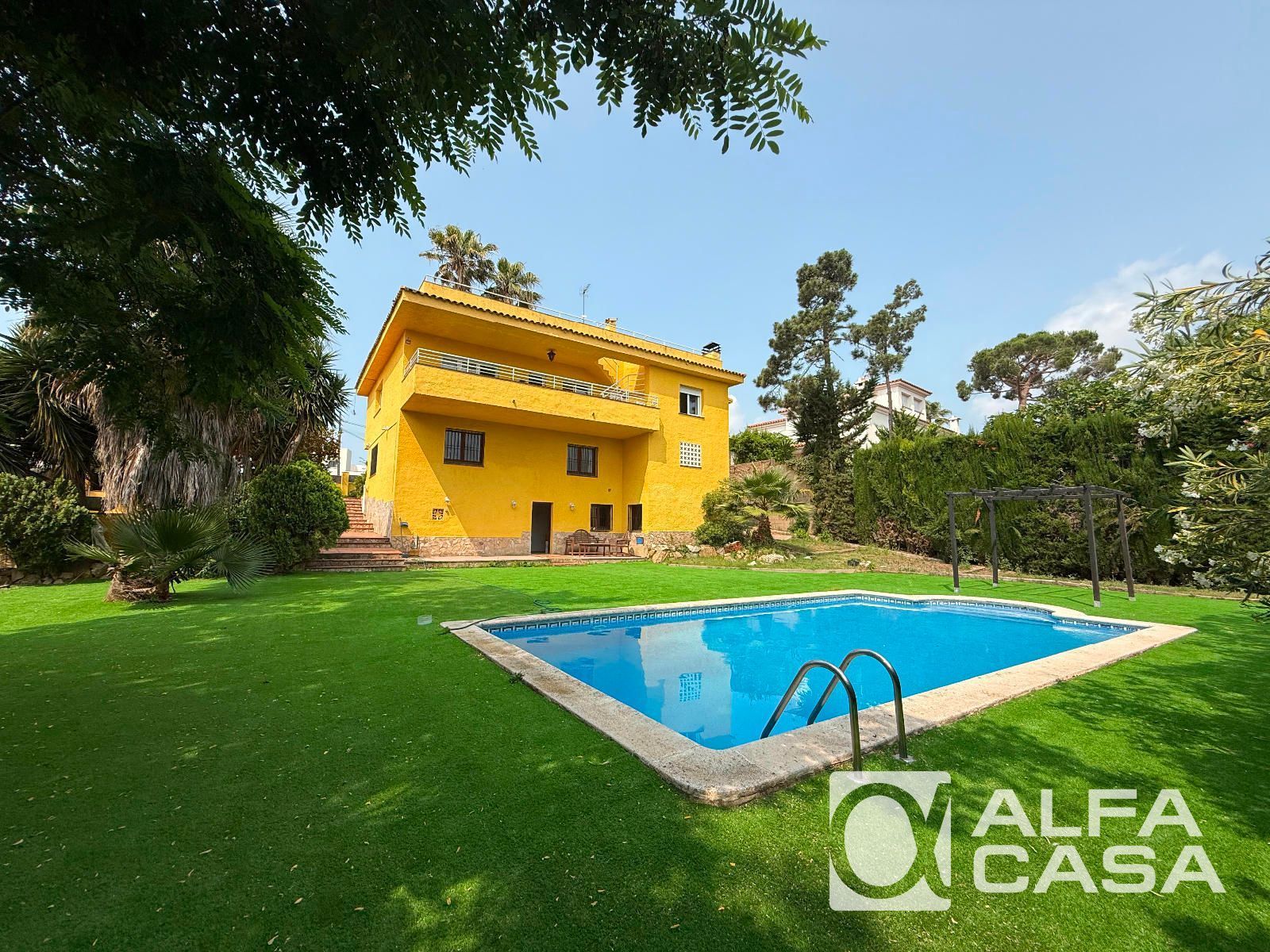 Jardí de Casa o xalet en venda en Lloret de Mar amb Calefacció, Piscina i Moblat