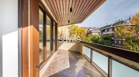 Foto 2 de Apartament en venda a Les Tres Torres, Barcelona