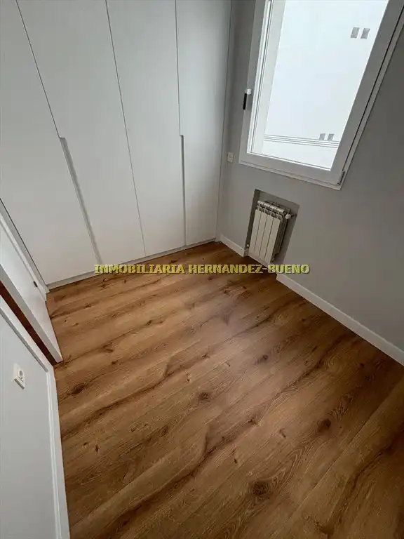 Flat for sale in Salamanca  with Air Conditioner, Heating and Balcony