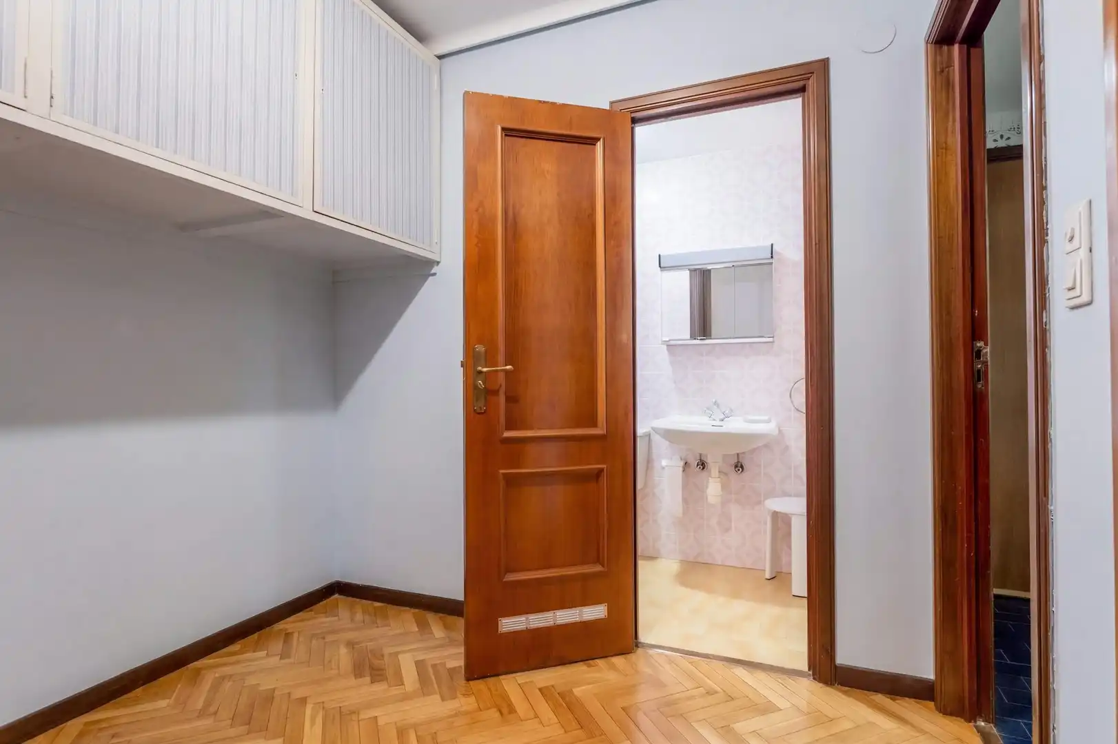 Habitación de Piso en venta en Zaragoza con Calefacción, Terraza y Balcón
