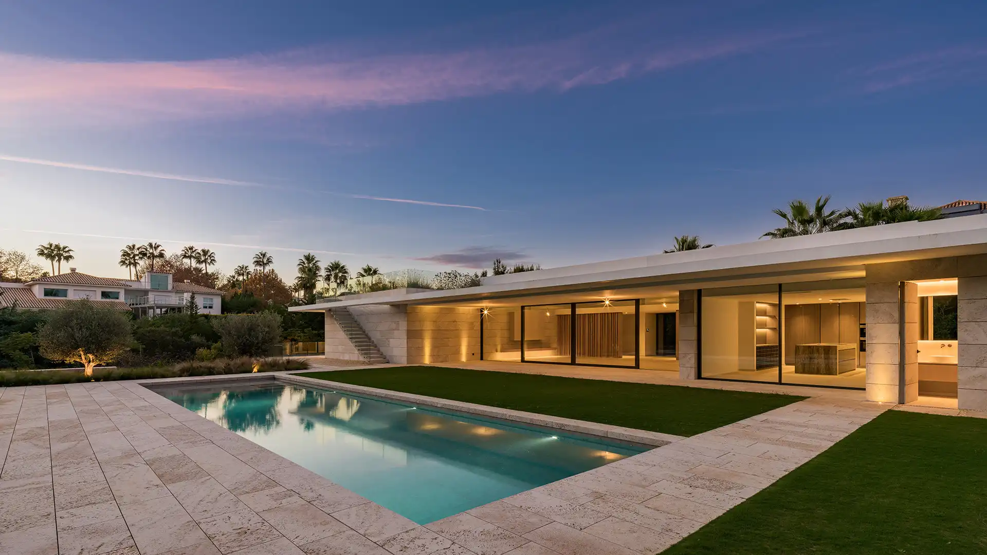 Vista exterior de Casa o chalet en venta en Sotogrande con Aire acondicionado, Calefacción y Jardín privado