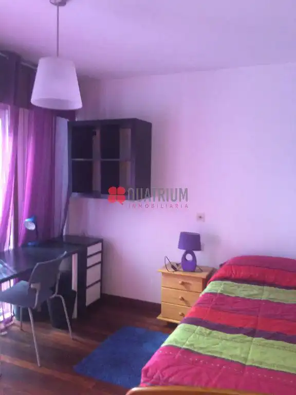 Habitación de Piso de alquiler en Santiago de Compostela  con Calefacción y Terraza