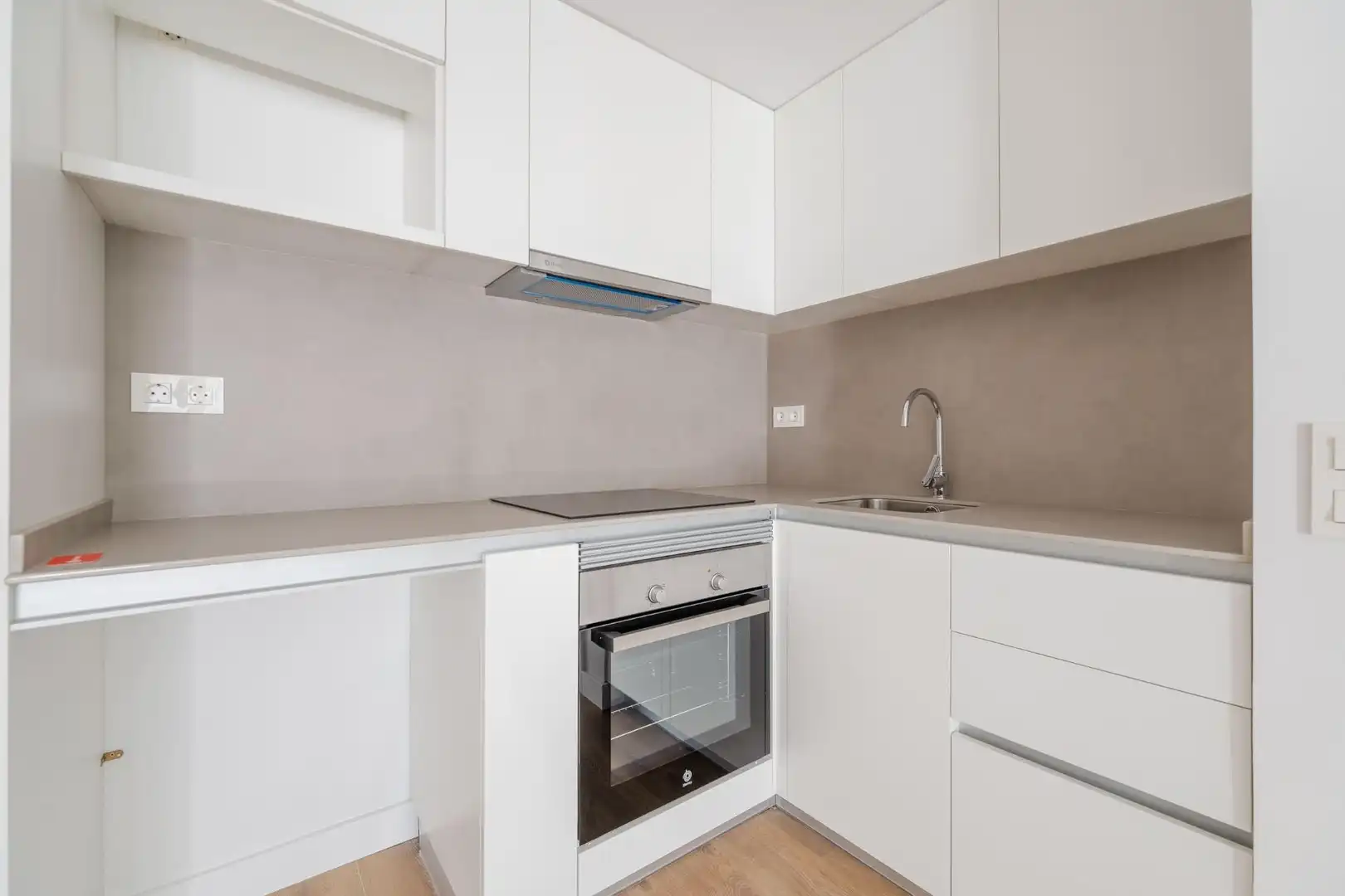 Cocina de Piso de alquiler en Palamós con Calefacción y Piscina comunitaria