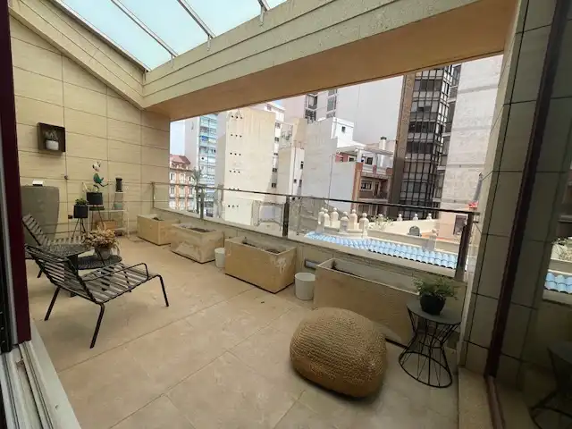Maisonette zur Miete in Carrer Tomás López Torregrosa, Barrio del Centro