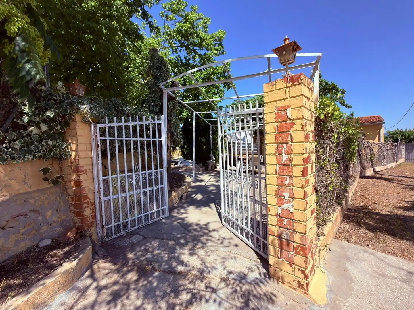 Vista exterior de Casa o xalet en venda en La Llosa de Ranes amb Aire condicionat, Calefacció i Jardí privat