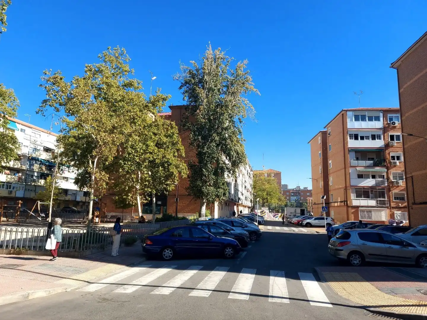 Vista exterior de Piso en venta en Alcalá de Henares con Calefacción y Terraza