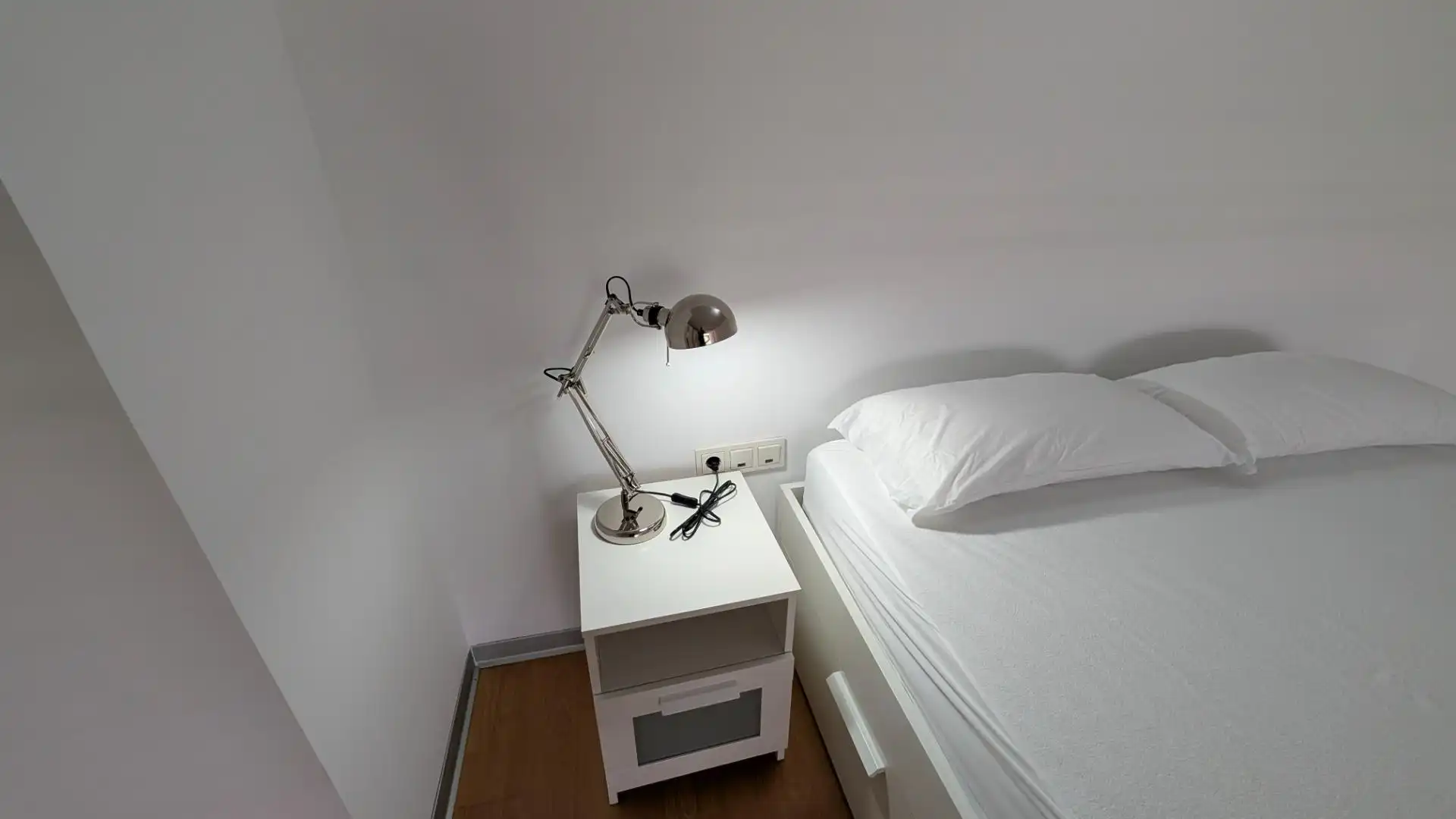 Habitación de Dúplex en venta en Valencia con Aire acondicionado, Terraza y Amueblado