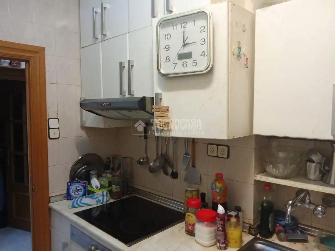 Kitchen of Flat for sale in Zaragoza  with Air Conditioner, Heating and Alarm