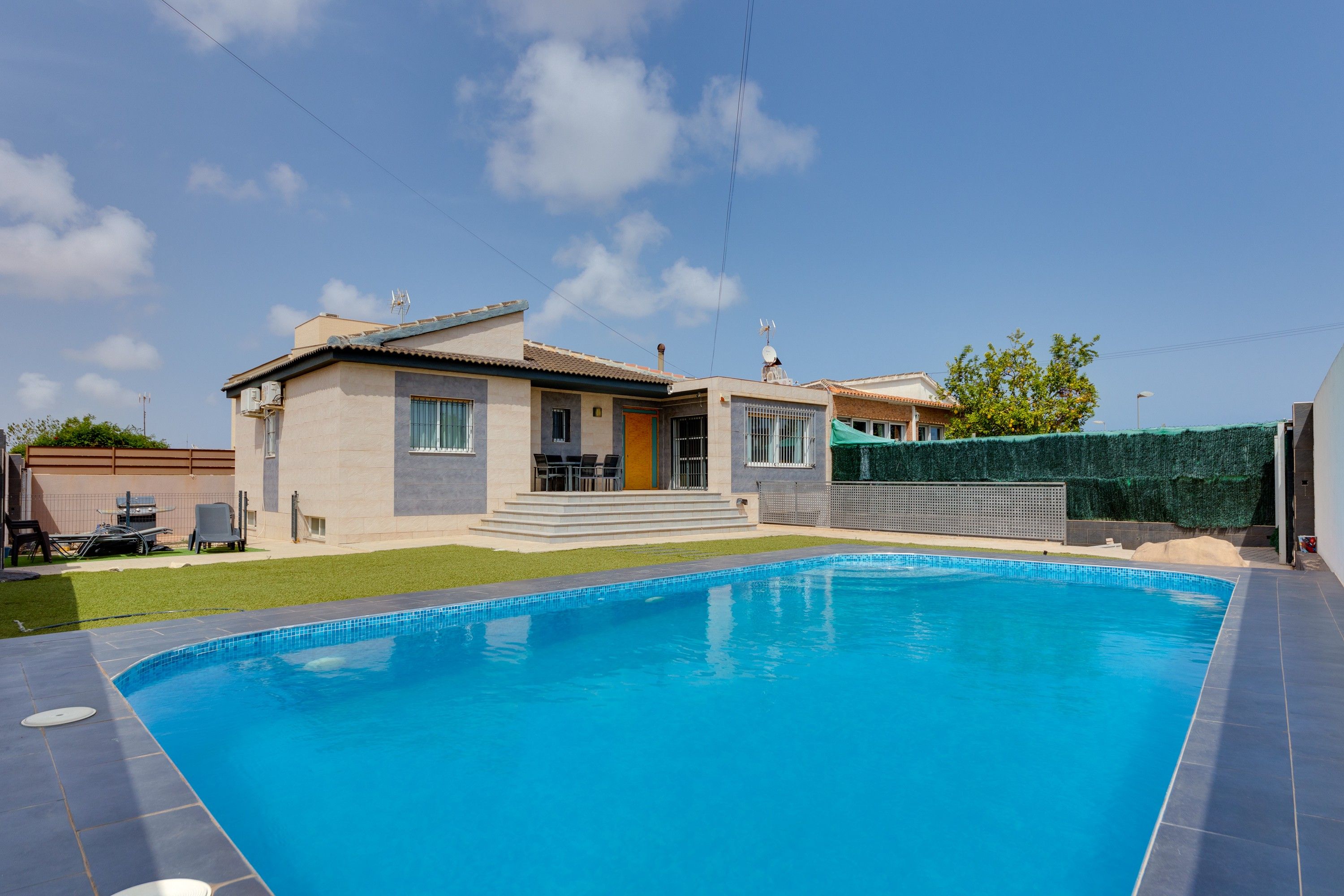 Single-family semi-detached for sale in Los Balcones - Los Altos