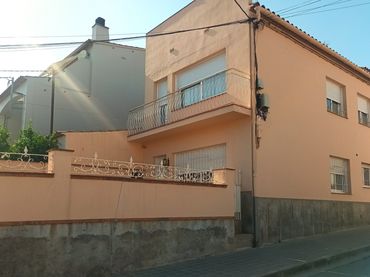 House with balcony for sale in Vila de Palafrugell