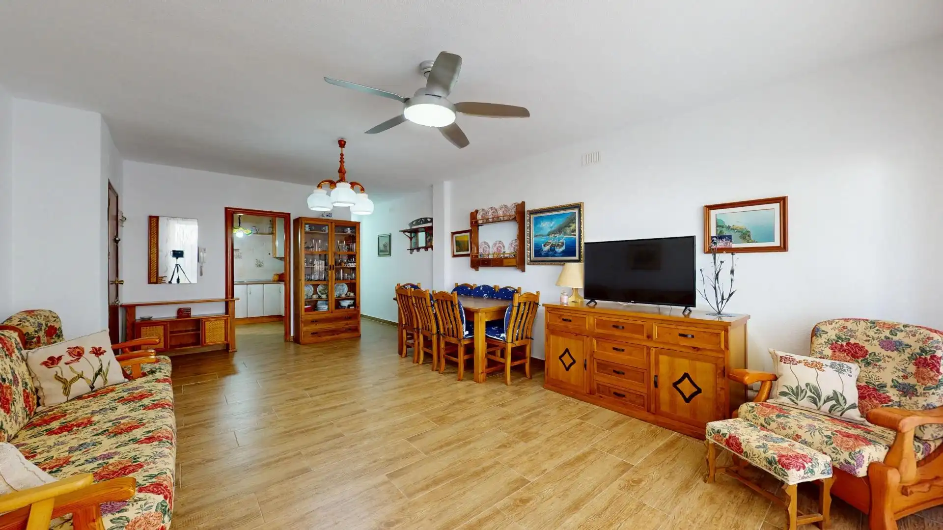 Sala d'estar de Casa adosada en venda en Pilar de la Horadada amb Jardí privat i Terrassa