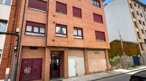 Foto 2 de Piso en venta en Calle Roberto Frasinelli, 26, Ciudad Naranco - Prados de La Fuente, Oviedo