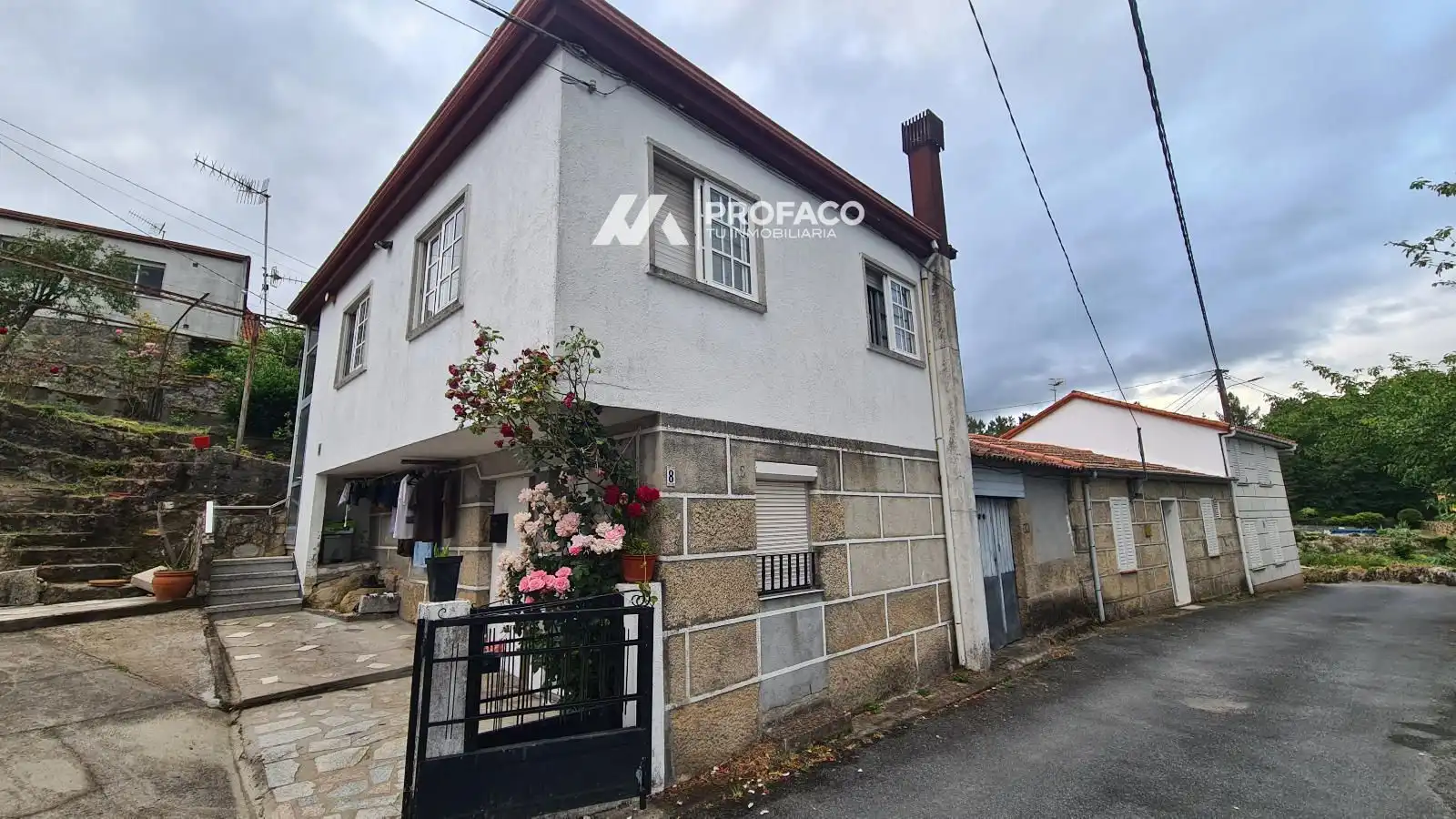 Vista exterior de Casa o chalet en venta en Maside con Calefacción, Trastero y Amueblado