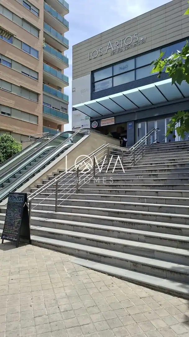 Exterior view of Office for sale in Población de Arroyo