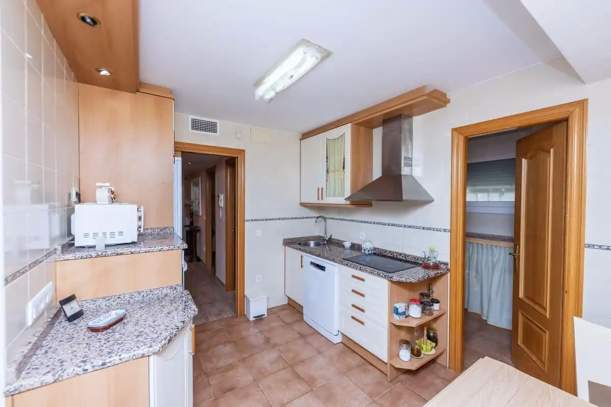Cuina de Casa o xalet en venda en Calatayud amb Aire condicionat i Calefacció