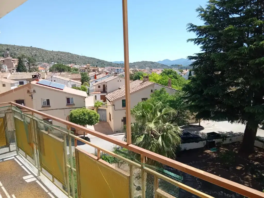 Terrassa de Pis en venda en Viver amb Balcó