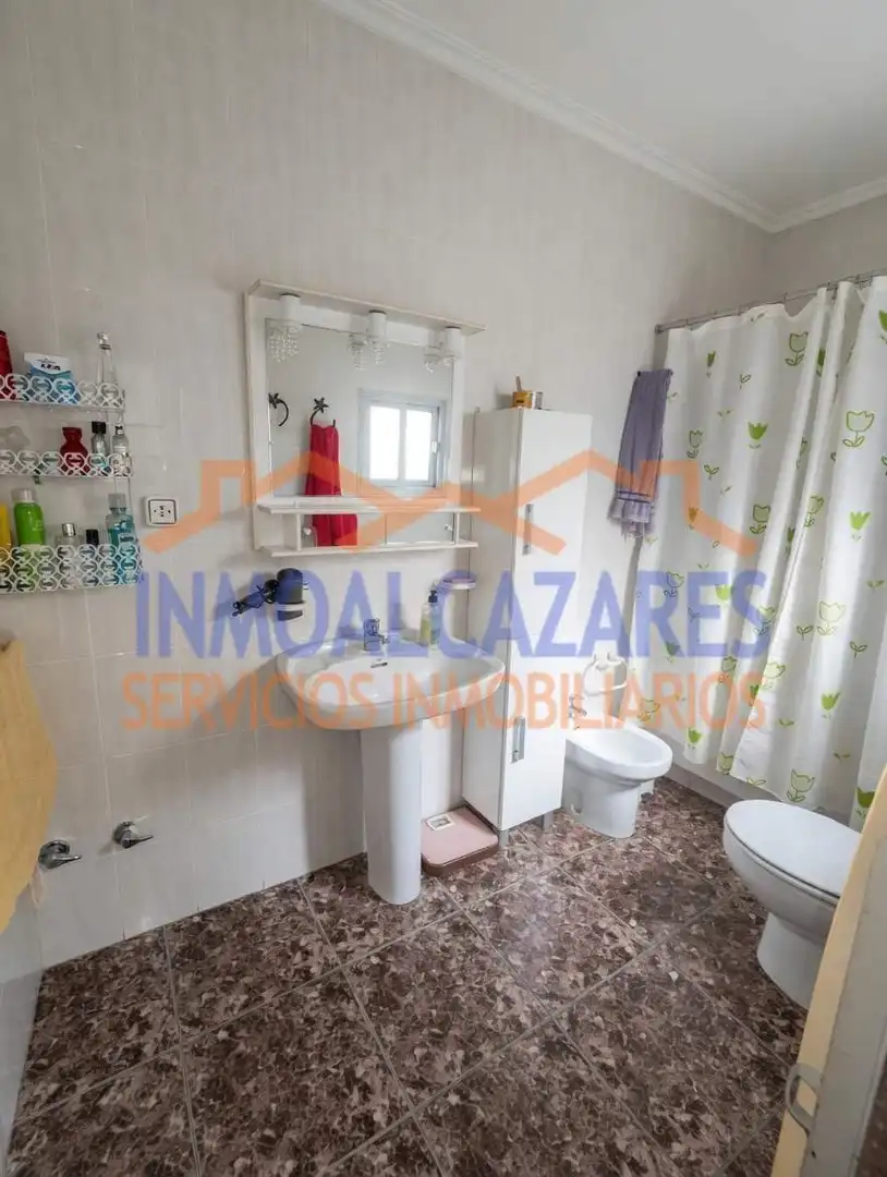 Bany de Dúplex en venda en Villacarrillo amb Aire condicionat, Terrassa i Moblat