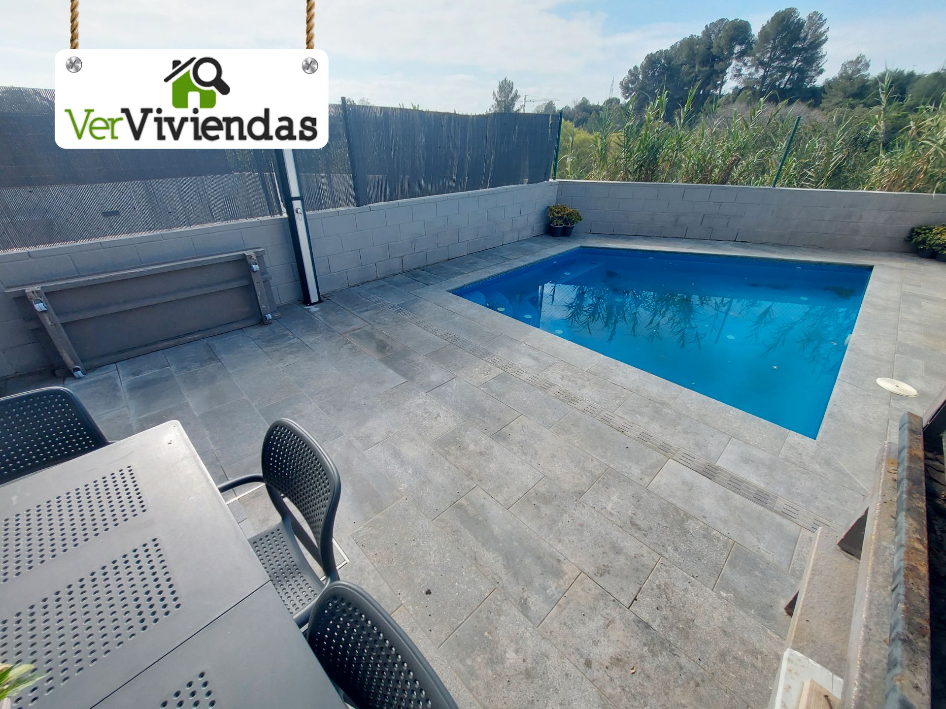 Single-family semi-detached for sale in Carrer de la Font, 16, Abrera