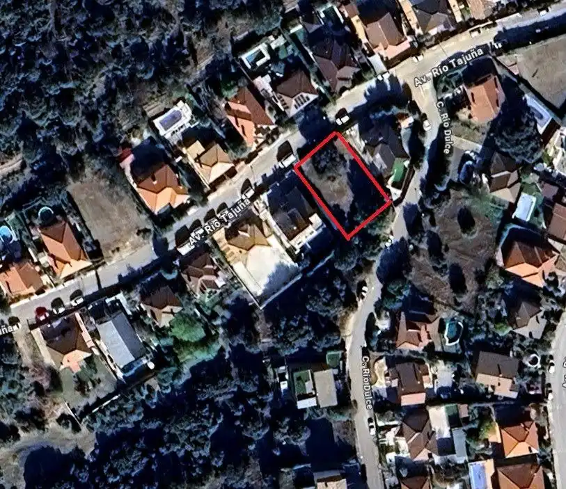Wohnbaugrundstück zum Verkauf in Avenida Río Tajuña, imagen 7
