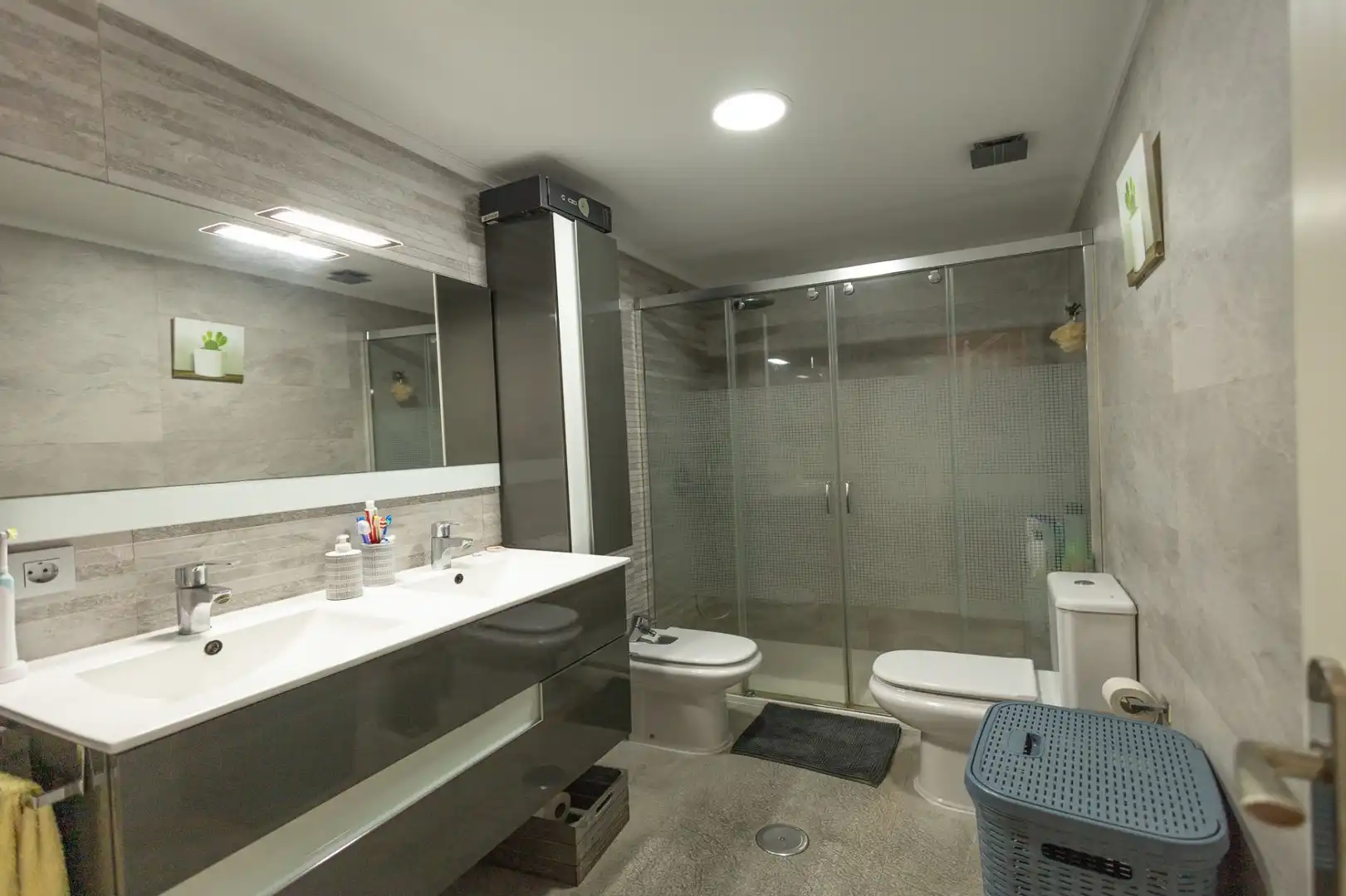 Baño de Casa o chalet en venta en Melilla con Aire acondicionado, Calefacción y Jardín privado