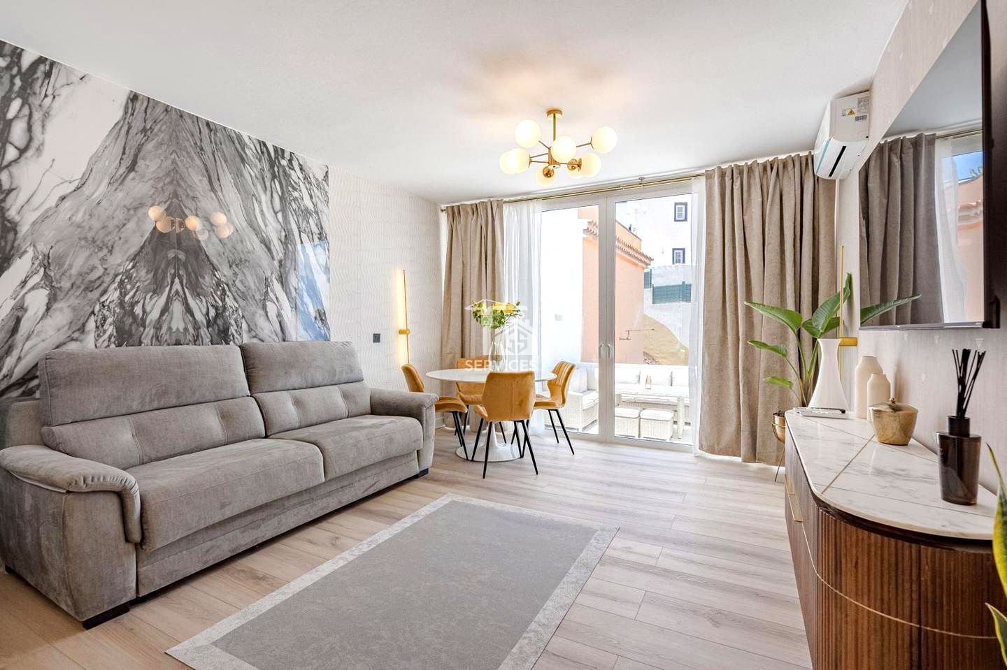 Sala d'estar de Dúplex en venda en Adeje amb Terrassa, Moblat i Piscina comunitària