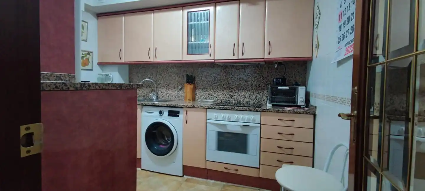 Küche von Wohnung zum Verkauf in Zaragoza mit Heizung, Abstellraum und Balkon
