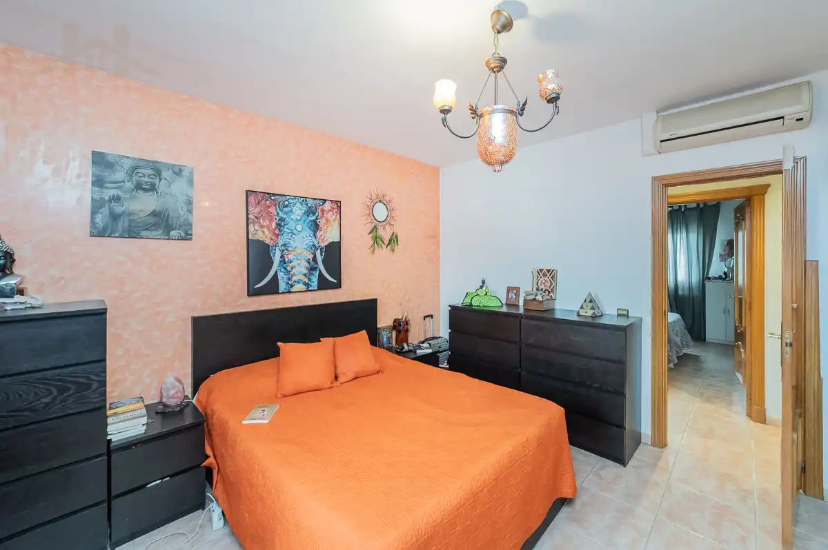 Dormitori de Casa o xalet en venda en Yeles amb Aire condicionat, Calefacció i Jardí privat
